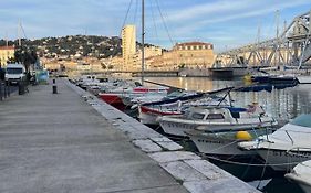 Appartement T2, Climatise, Wifi, Parking Et Piscine Prives